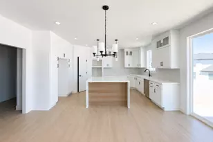 1048 W Chokecherry St, Saratoga Springs, UT 84045 - Photo 4