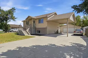4545 S Jarrah St W, Taylorsville, UT 84123 - Photo 2