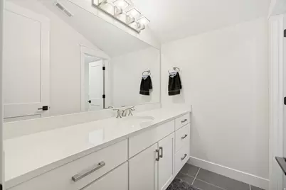 10917 S Lake Island Dr W, South Jordan, UT 84009 - Photo 18
