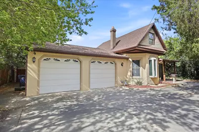 65 E Pioneer Ave S, Sandy, UT 84070 - Photo 2