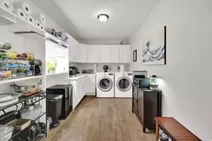 2568 S Elizabeth St E, Salt Lake City, UT 84106 - Photo 14