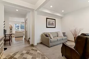 365 S Mountain Rd, Fruit Heights, UT 84037 - Photo 6