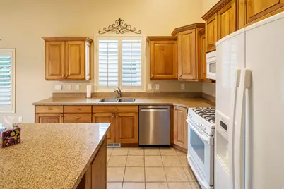 687 E 1280 N #7, Orem, UT 84097 - Photo 18