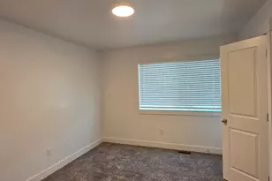 565 N 225 E, Providence, UT 84332 - Photo 30