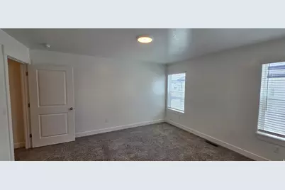 565 N 225 E, Providence, UT 84332 - Photo 8