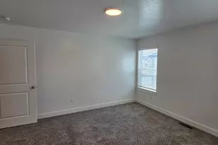 565 N 225 E, Providence, UT 84332 - Photo 8
