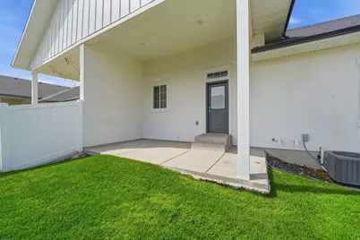 5836 N Glenpoint Dr, Stansbury Park, UT 84074 - Photo 28