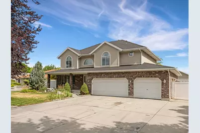 2526 W Windsor Manor Ct S, South Jordan, UT 84095 - Photo 2
