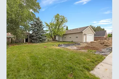 2526 W Windsor Manor Ct S, South Jordan, UT 84095 - Photo 40