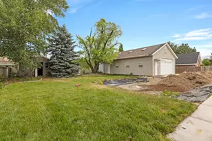 2526 W Windsor Manor Ct S, South Jordan, UT 84095 - Photo 40