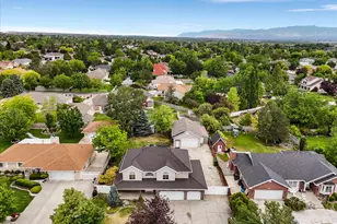 2526 W Windsor Manor Ct S, South Jordan, UT 84095 - Photo 6