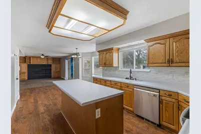 2526 W Windsor Manor Ct S, South Jordan, UT 84095 - Photo 20
