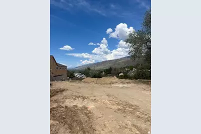 795 E Abby Ln #5, Bountiful, UT 84010 - Photo 2