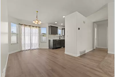 3948 S 2525 W, Roy, UT 84067 - Photo 8
