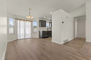 3948 S 2525 W, Roy, UT 84067 - Photo 8