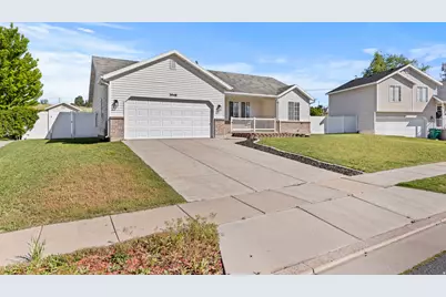 3948 S 2525 W, Roy, UT 84067 - Photo 4