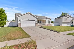 3948 S 2525 W, Roy, UT 84067 - Photo 4