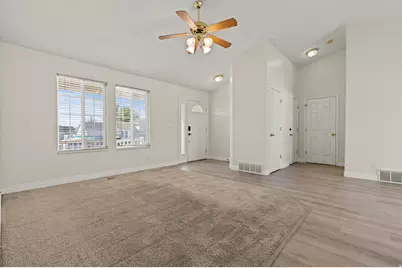 3948 S 2525 W, Roy, UT 84067 - Photo 6