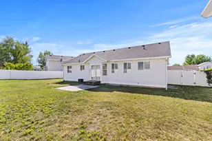 3948 S 2525 W, Roy, UT 84067 - Photo 30