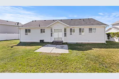 3948 S 2525 W, Roy, UT 84067 - Photo 28