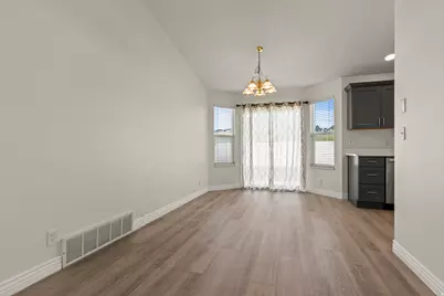 3948 S 2525 W, Roy, UT 84067 - Photo 8