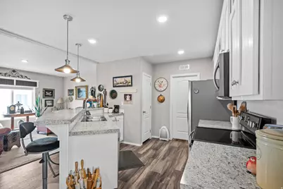 150 W 7500 S #13, Midvale, UT 84047 - Photo 4