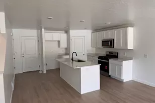 2161 N Glacier Ln, Heber City, UT 84032 - Photo 2
