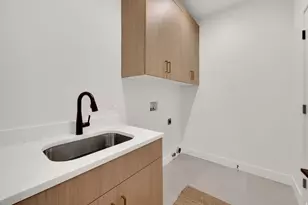 1543 E Winward Dr, Holladay, UT 84117 - Photo 16