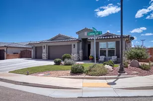 353 W Camino Sur, Washington, UT 84780 - Photo 2