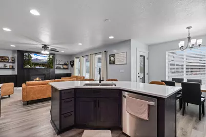 994 S 1950 W, Layton, UT 84041 - Photo 12