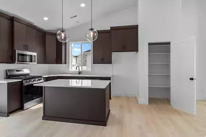 634 N 600 W, Smithfield, UT 84335 - Photo 6