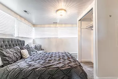 22 W 300 N, Salt Lake City, UT 84103 - Photo 18