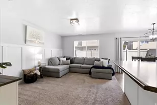 160 Arlington Way, Harrisville, UT 84414 - Photo 4