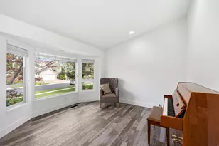 9965 S Birnam Woods Way, South Jordan, UT 84009 - Photo 6