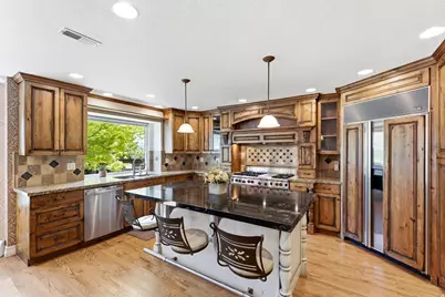 720 E Center St, Bountiful, UT 84010 - Photo 12