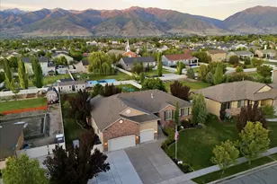 1549 Equestrian Park Way, Kaysville, UT 84037 - Photo 2
