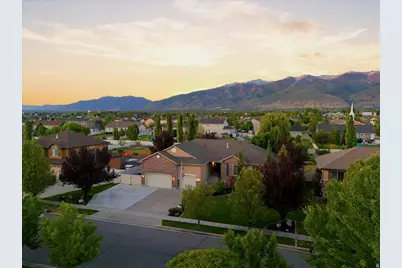 1549 Equestrian Park Way, Kaysville, UT 84037 - Photo 4