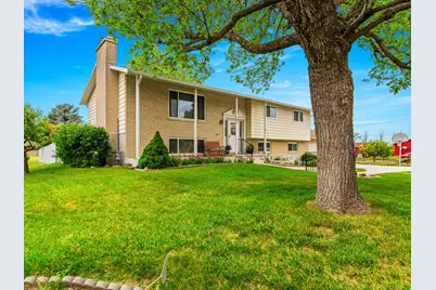 4043 S 5350 W, Hooper, UT 84315 - Photo 2
