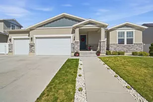 6170 N Boulter Peak Ln, Eagle Mountain, UT 84005 - Photo 2