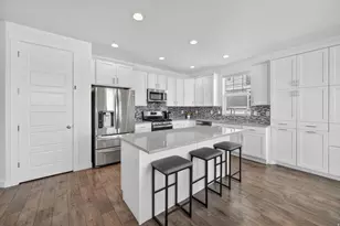 6170 N Boulter Peak Ln, Eagle Mountain, UT 84005 - Photo 8