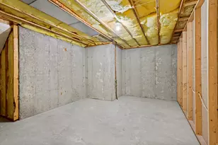 2452 S 1500 W, Woods Cross, UT 84087 - Photo 24