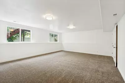 2452 S 1500 W, Woods Cross, UT 84087 - Photo 18