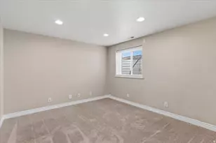 1109 E 3350 N, Layton, UT 84040 - Photo 16