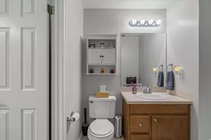 360 W 4900 S, Washington Terrace, UT 84405 - Photo 14