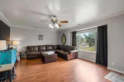 360 W 4900 S #1, Washington Terrace, UT 84405 - Photo 4