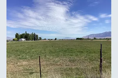 225 W 230 N, Tooele, UT 84074 - Photo 6