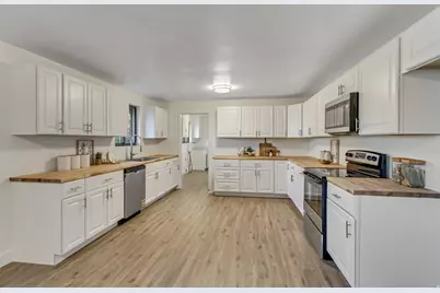 2937 W 1900 N, Plain City, UT 84404 - Photo 12
