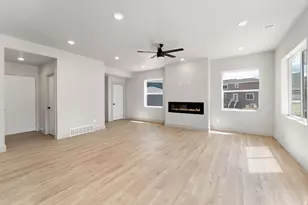 446 N 460 E, Salem, UT 84653 - Photo 2