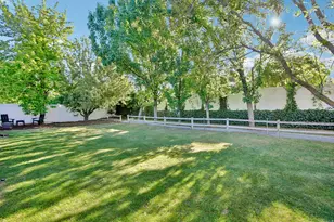3779 S 2000 E, Salt Lake City, UT 84109 - Photo 38