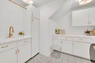 295 S 1550 E, Bountiful, UT 84010 - Photo 32